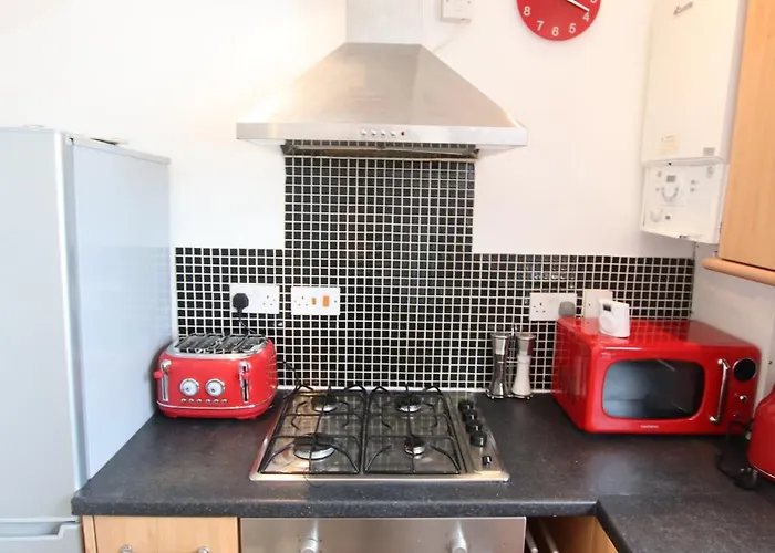 Contemporary 2 Bed Flat In Bristol, Free Parking Apartment Bristol