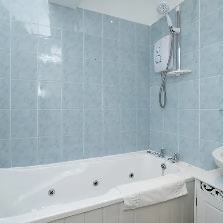 Daire Contemporary 2 Bed Flat In Bristol, Free Parking *