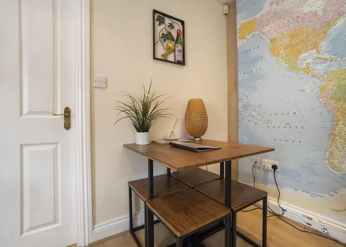 Lejlighed Contemporary 2 Bed Flat In Bristol, Free Parking Bristol